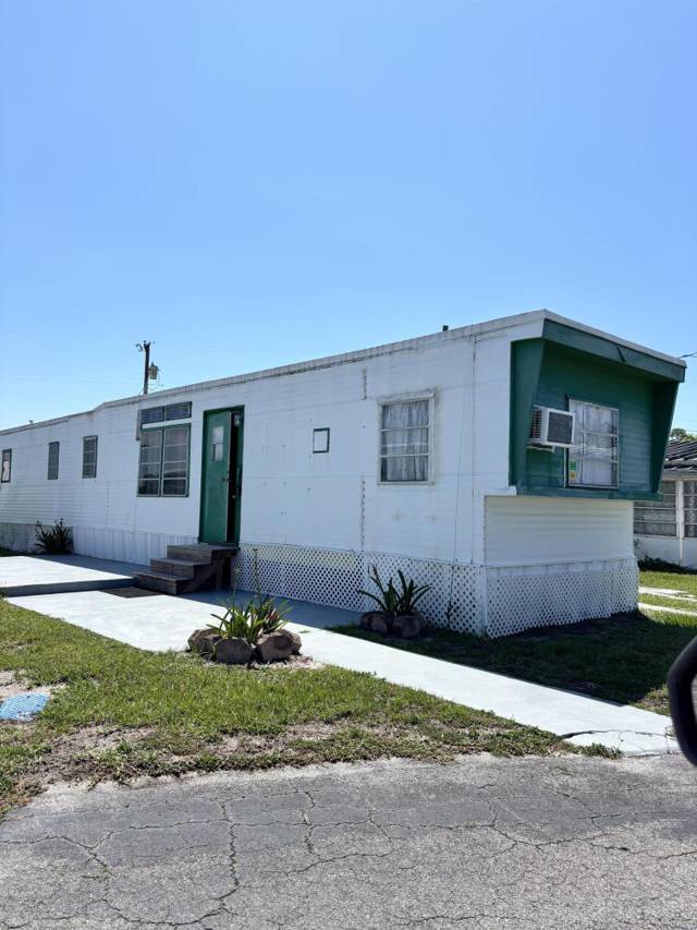 2023 St Lucie Boulevard #125