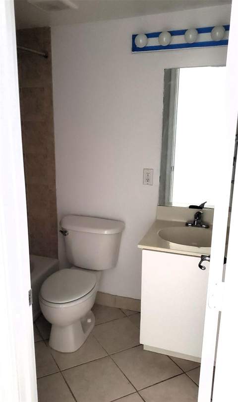 2660 NE 8th Avenue #302, Wilton Manors FL - photo 13 of 19