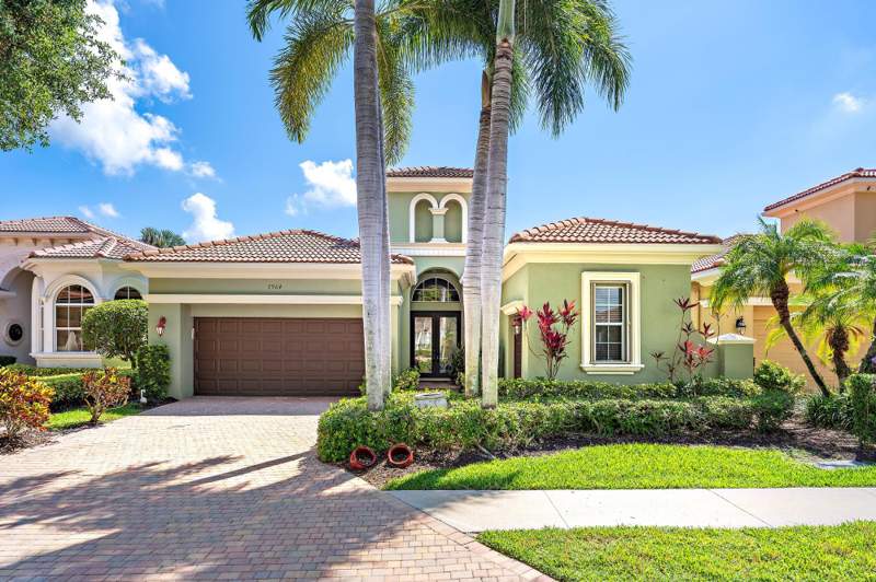 3 bedroom Single Family Residence at 7964 Via Villagio, Ibis Golf And Country Club 24, West Palm Beach — photo 4