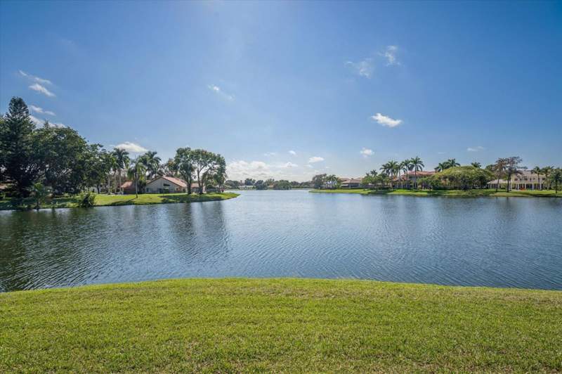 7 bedroom Single Family Residence at 7600 Hyannis Lane, Cypress Head, Parkland — photo 3