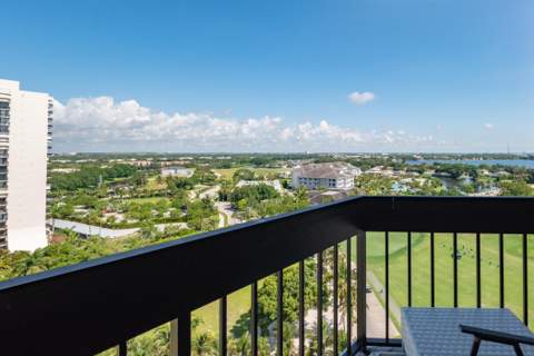 2000 Presidential Way #1401, West Palm Beach FL - photo 24 of 36