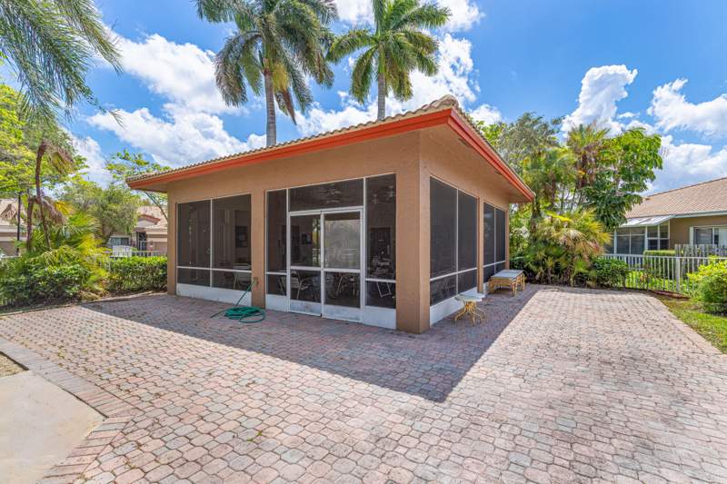2 bedroom Villa at 10168 Lombardy Drive, Lombardy Replat, Tamarac — photo 2