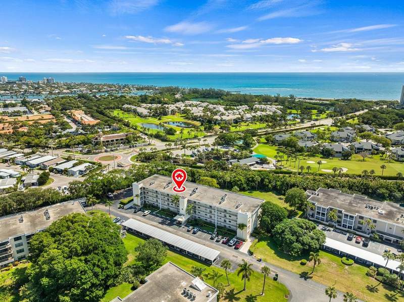 2 bedroom Condominium at 300 N Highway A1a #203c, Ocean Parks Condo, Jupiter — photo 5