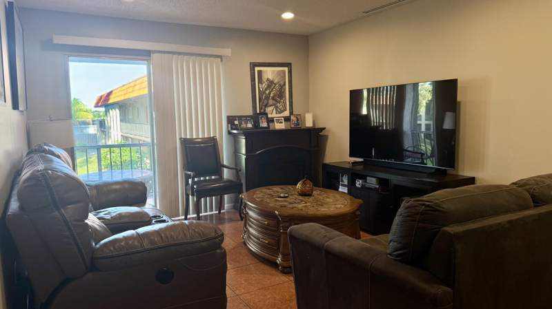 2 bedroom Condominium at 6086 Forest Hill Boulevard #208, Forest Hill Gardens Condo, West Palm Beach — photo 3