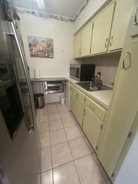 900 SW 10th Terrace #S20, Hallandale Beach FL - photo 11 of 20