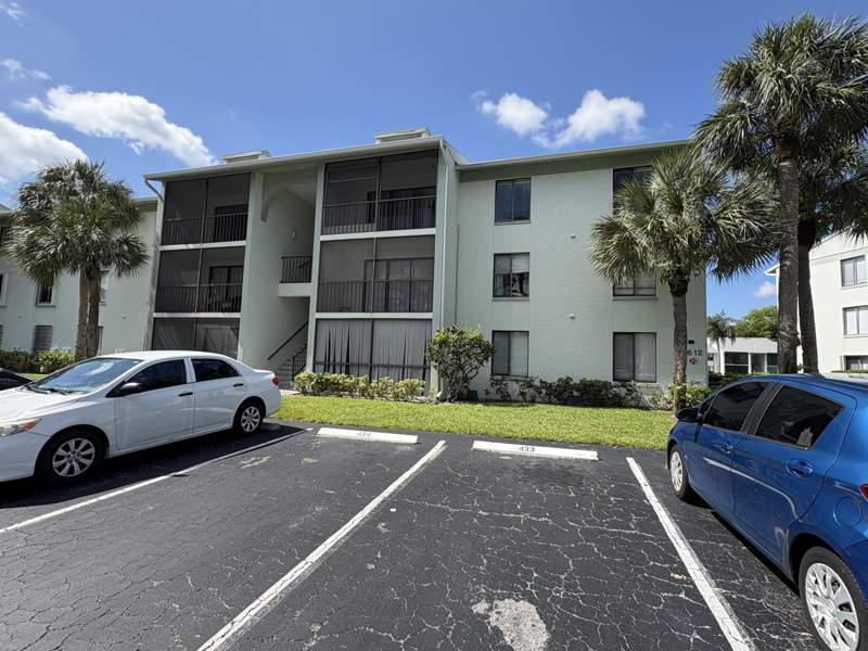 2 bedroom Condominium at 3612 Alder Drive #H3, Palm Club West Village 1 Condo, West Palm Beach — photo 2