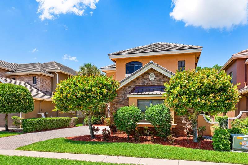 5 bedroom Single Family Residence at 10293 Medicis Place, Versailles, Wellington — photo 3