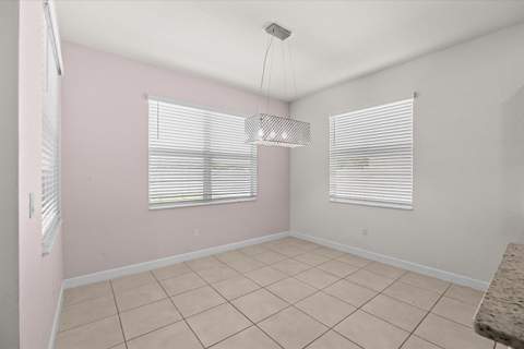 8095 NW Greenbank Circle, Port St. Lucie FL - photo 8 of 36