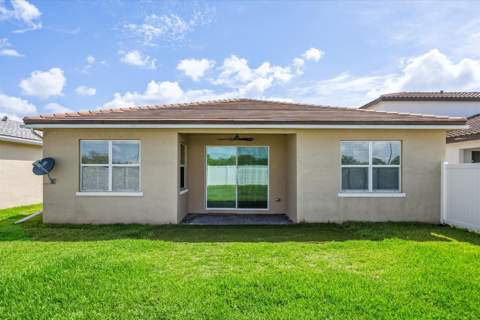 8095 NW Greenbank Circle, Port St. Lucie FL - photo 23 of 36