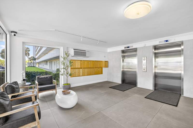 2 bedroom Condominium at 5961 NW 2nd Avenue ##302, Boca Teeca Condo 4, Boca Raton — photo 5
