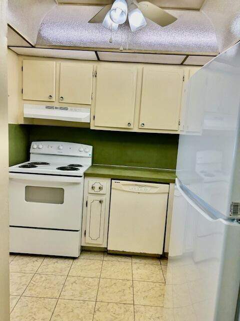 1 bedroom Condominium at 7960 Sunrise Lakes Drive #205, Sunrise Lakes Phase 1, Sunrise — photo 3