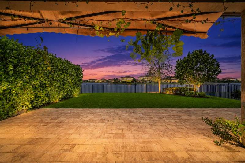 3 bedroom Single Family Residence at 11850 N Baypoint Circle, Parkland Bay, Parkland — photo 3