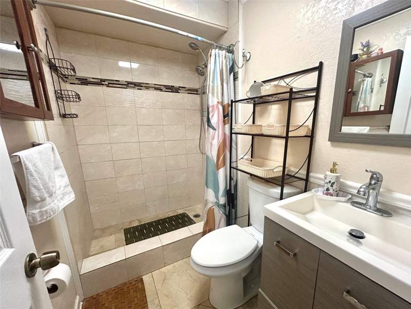 2 bedroom Condominium at 6100 Forest Hill Boulevard #101, Forest Hill Gardens Condo, West Palm Beach — photo 4