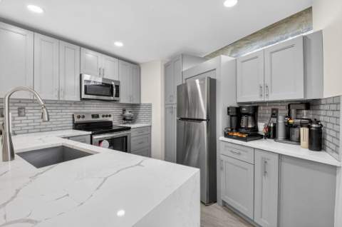 8385 Trent Court #D, Boca Raton FL - photo 12 of 49