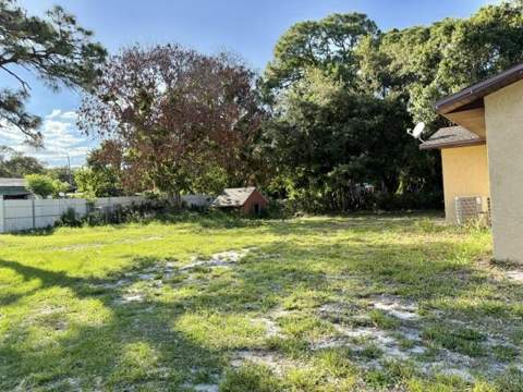 301 N 20th Street, Fort Pierce FL - photo 9 of 9