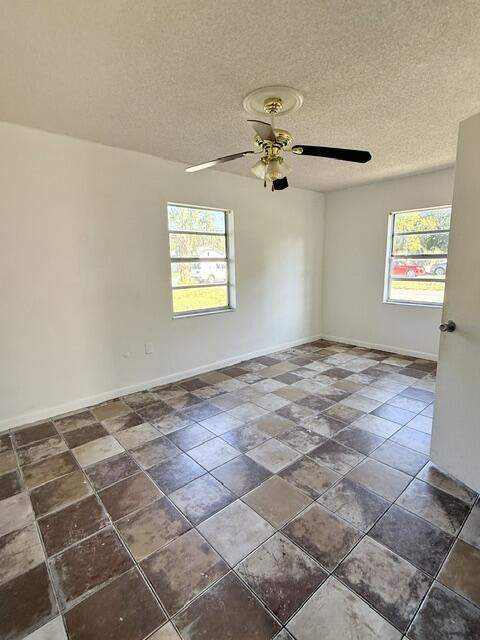 301 N 20th Street, Fort Pierce FL - photo 8 of 9
