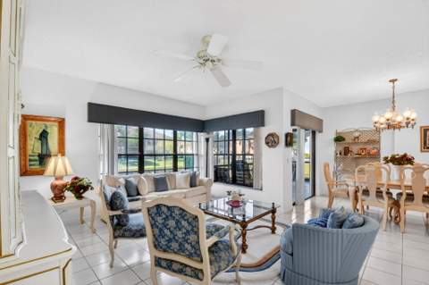 3281 Jog Park Drive, Greenacres FL - photo 10 of 69