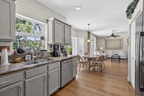 4017 Bluff Harbor Way, Wellington FL - photo 10 of 48