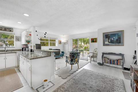 2715 NE 49th Street, Fort Lauderdale FL - photo 8 of 34