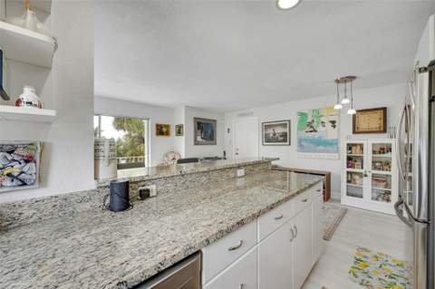 2715 NE 49th Street, Fort Lauderdale FL - photo 10 of 34