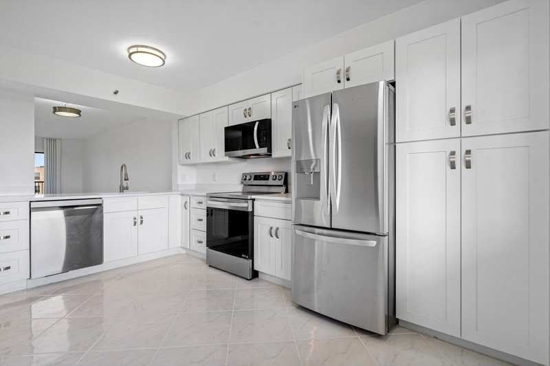 2 bedroom Condominium at 14475 Strathmore Lane #707, Huntington Lakes Sec One Condos, Delray Beach — photo 1