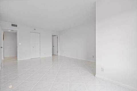 14475 Strathmore Lane #707, Delray Beach FL - photo 8 of 55