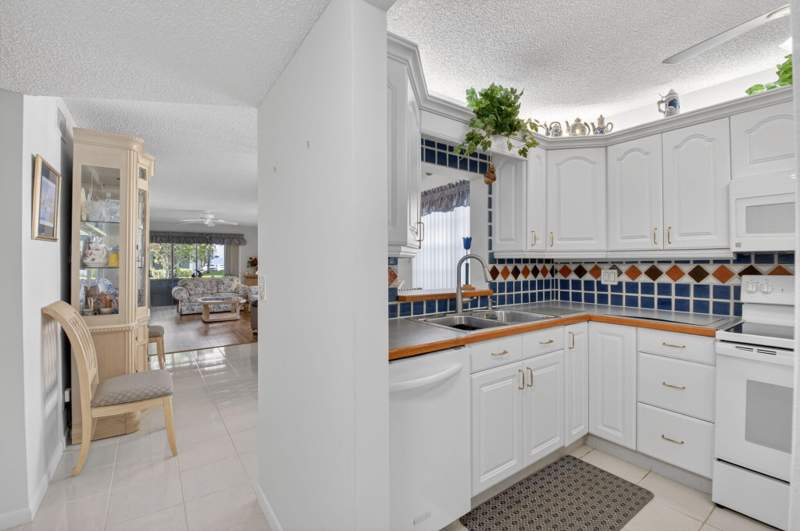 2 bedroom Condominium at 2935 SW 22nd Avenue #108, Sabal Pine East Condo, Delray Beach — photo 5