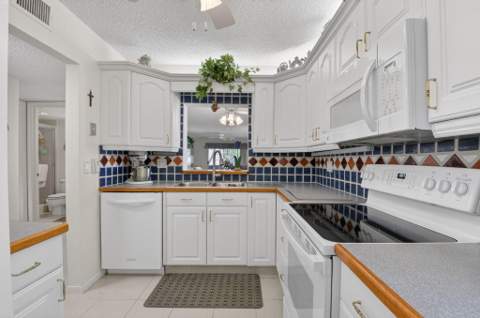 2935 SW 22nd Avenue #108, Delray Beach FL - photo 15 of 34