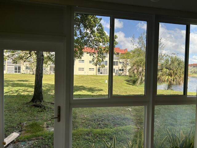 2 bedroom Condominium at 8020 Sunrise Lakes Drive #111, Sunrise Lakes 25 Condo, Sunrise — photo 4