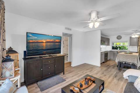5314 NE 6 Avenue #E20, Oakland Park FL - photo 14 of 33