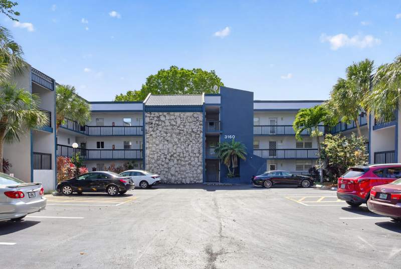 2 bedroom Condominium at 3160 Holiday Springs Boulevard #7-112, Holiday Springs Village 1 Condo, Margate — photo 4