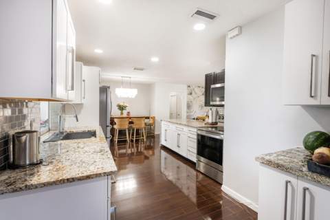 2141 N 56th Avenue, Hollywood FL - photo 11 of 23