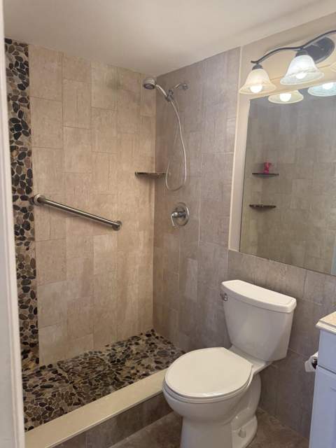 435 Pine Glen Lane #C-2, Greenacres FL - photo 16 of 17