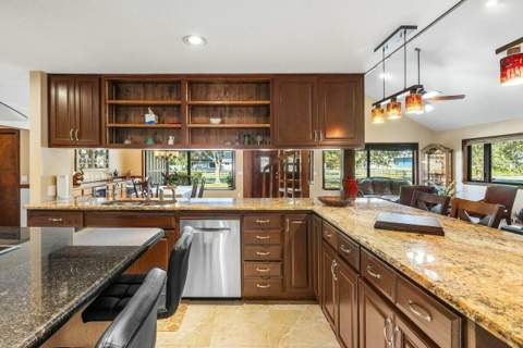 9266 Pinion Drive, Lake Worth FL - photo 16 of 68