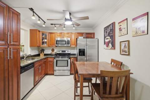 19000 Stewart Circle #4, Boca Raton FL - photo 14 of 46