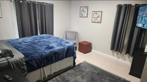 618 Hunter Street, West Palm Beach FL - photo 9 of 14