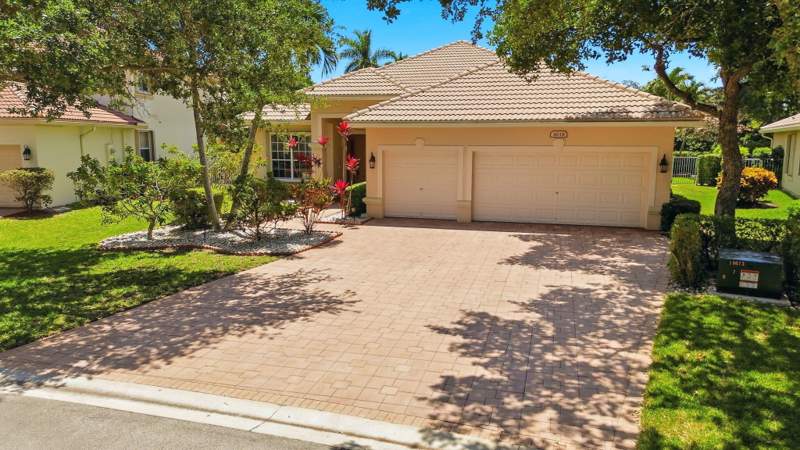 4 bedroom Single Family Residence at 6018 NW 56th Circle, Coral Creek Replat No 5, Coral Springs — photo 3