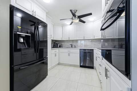 213 Wellington, West Palm Beach FL - photo 9 of 25