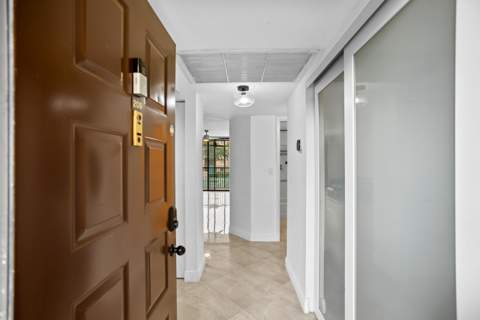 10401 W Broward Boulevard #209, Plantation FL - photo 14 of 16