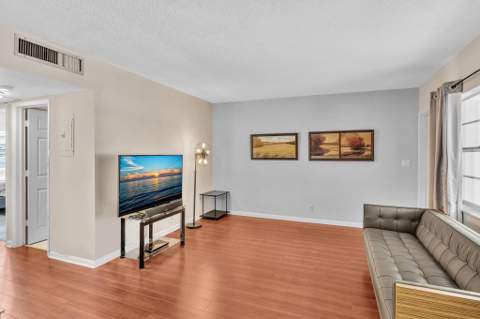 100 Royal Palm Way #303, Boca Raton FL - photo 10 of 36