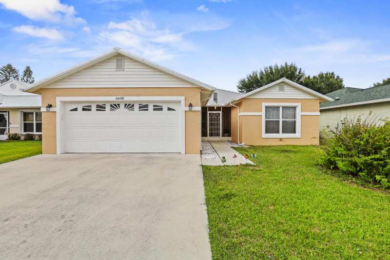 3 bedroom Single Family Residence at 6648 Gaviota, Spanish Lakes Fairways NE Phase, Fort Pierce — photo 1