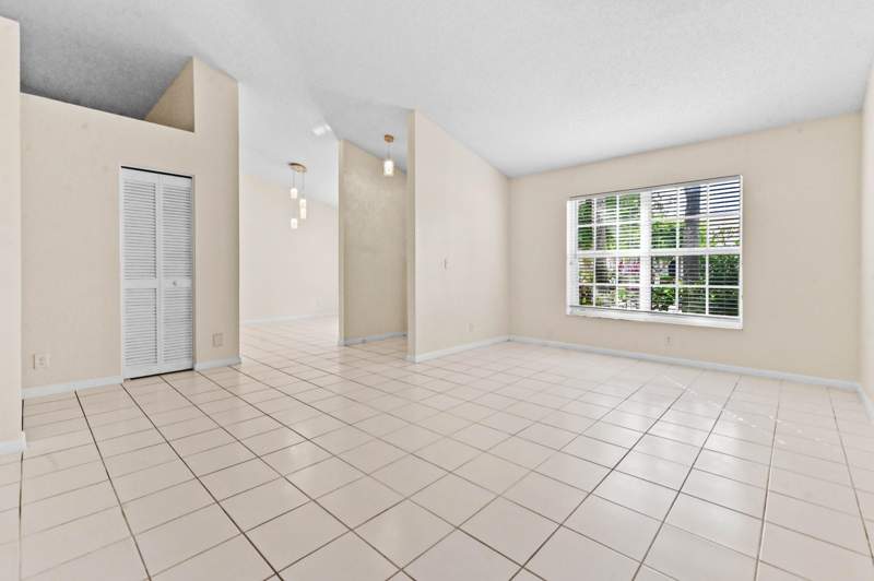 3 bedroom Single Family Residence at 18377 Fresh Lake Way, Boca Chase, Boca Raton — photo 4