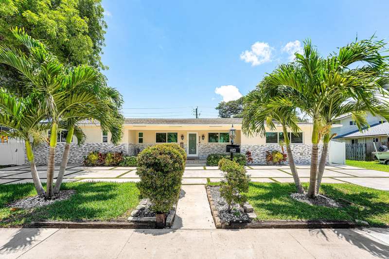 3 bedroom Single Family Residence at 214 SE 5th Street, South Dania Heights Amen Plat, Dania Beach — photo 1