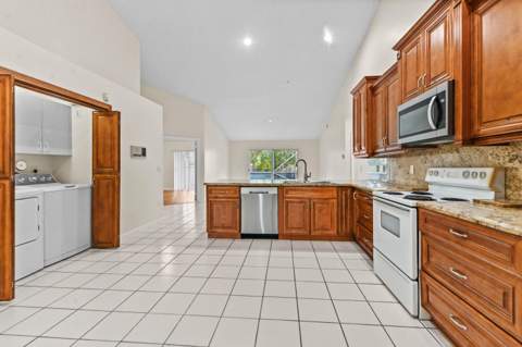 18377 Fresh Lake Way, Boca Raton FL - photo 6 of 35