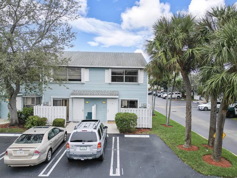 2 bedroom Townhouse at 2747 NE 15th Street #2747, Sun Harbour, Pompano Beach — photo 3