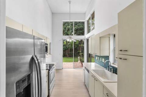 5106 Windsor Parke Drive, Boca Raton FL - photo 11 of 30