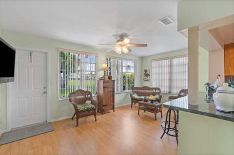 5017 NW 49th Road, Tamarac FL - photo 13 of 32