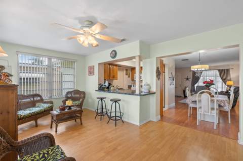 5017 NW 49th Road, Tamarac FL - photo 14 of 32