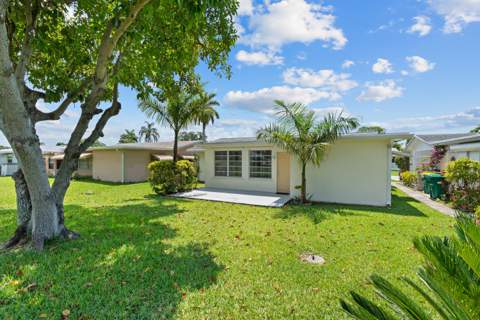 5017 NW 49th Road, Tamarac FL - photo 23 of 32