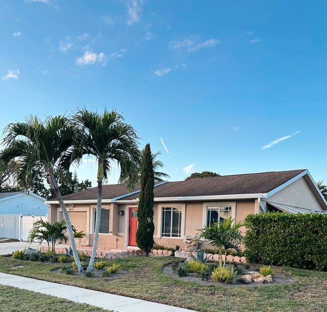 3 bedroom Single Family Residence at 10079 Yeoman Lane, Counterpoint Estates 5, Royal Palm Beach — photo 3